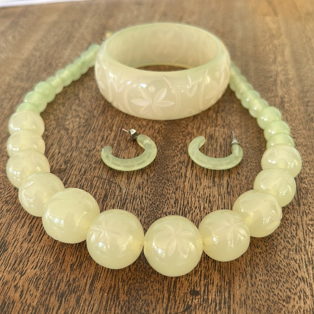Spring green Splendette heavy carve set